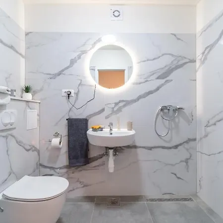 Beautiful Lena Apartament